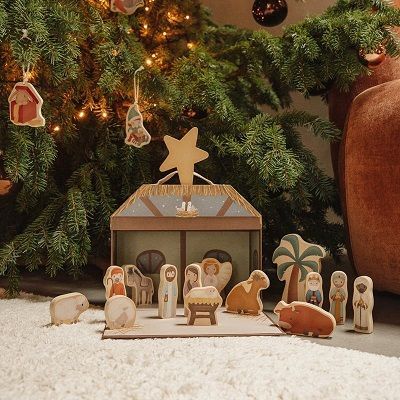 0021110_little-dutch-nativity-scene-christmas-1.jpeg